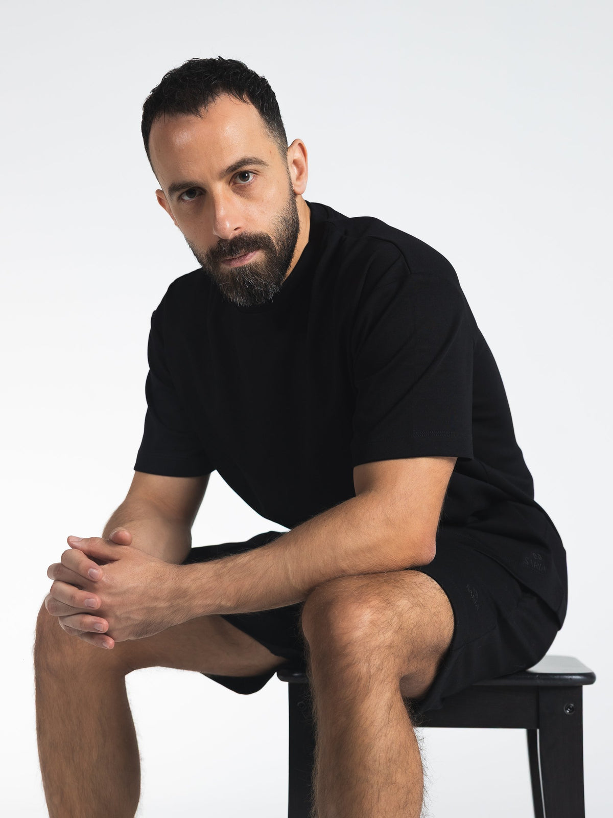 The Ease Set in Black