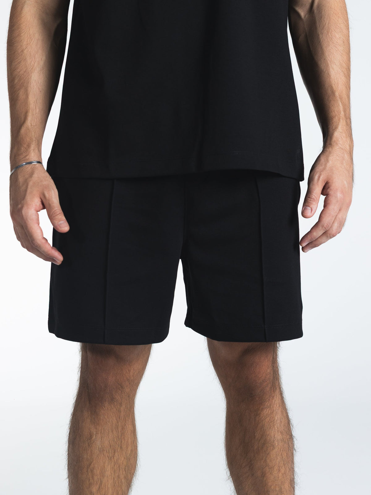 The Ease Set in Black
