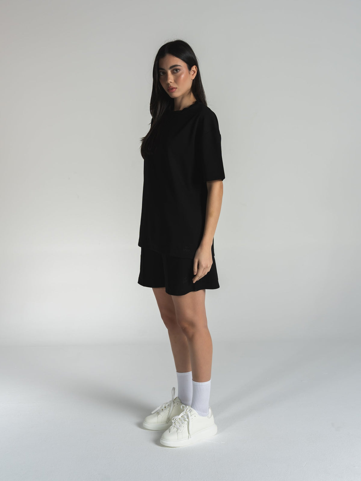 The Ease Set in Black