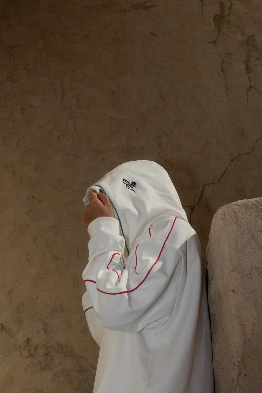 White Hoodie “سلام”