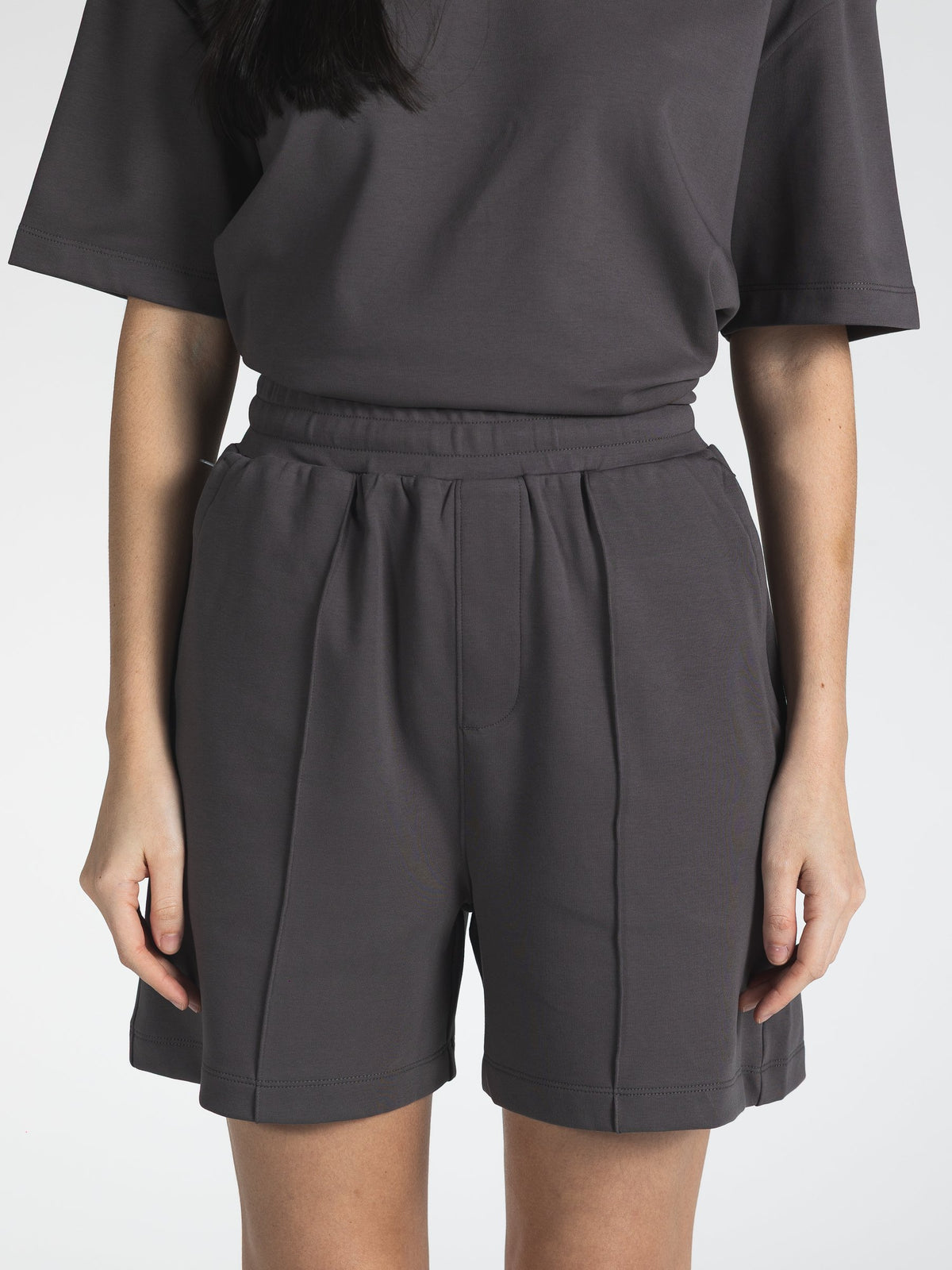 The Ease Set in Grey 