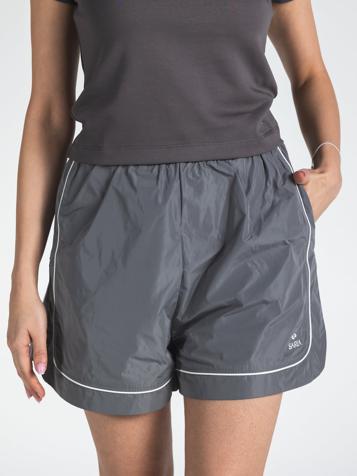 The Motion Shorts – Women in Grey 