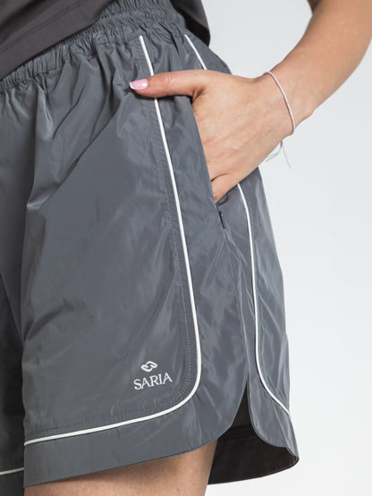 The Motion Shorts – Women in Grey 