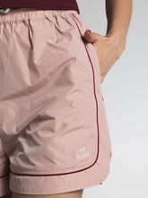 The Motion Shorts – Women in Pink 